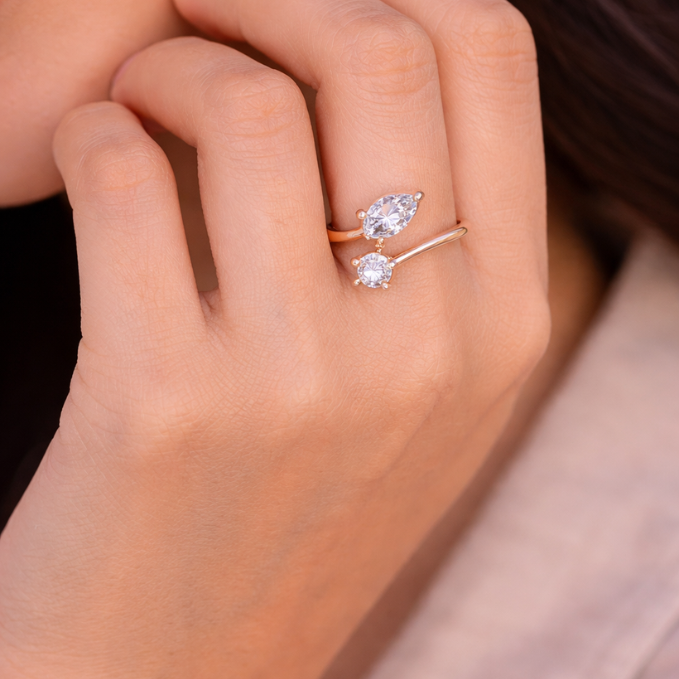 Golden Crest Regal Crown Diamond Ring – Royal Sparkle