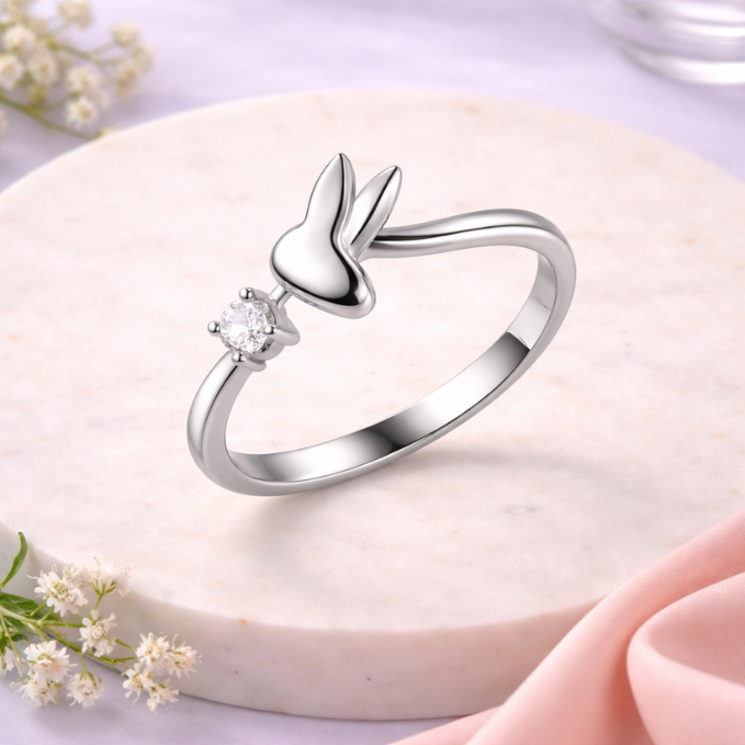 Luxe Heart Diamond Crest Pendant